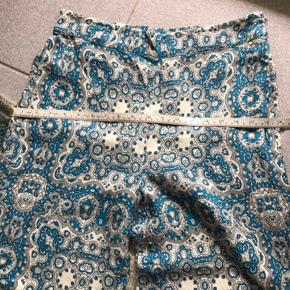 Anthropologie Feather & Bone Paisley Crop Pants 8 - Picture 6 of 9